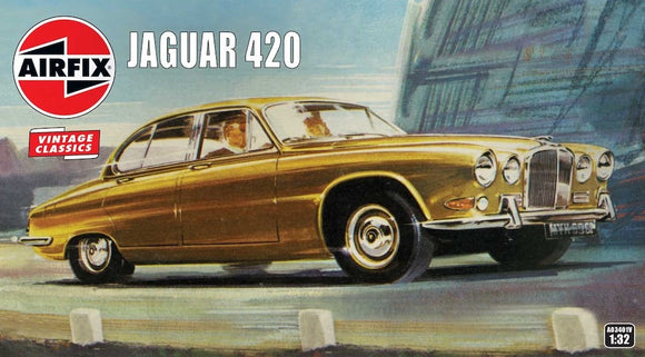 AX03401V Airfix 1/32 Jaguar 420 Vintage)