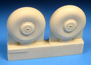 BCR72414 Barracuda Studios 1/72 Avro Lancaster Mainwheels - Smooth Tire.