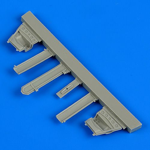 QB72451 Quickboost 1/72 Douglas A-4B Skyhawk undercarriage covers (designed to be used with Airfix kits)